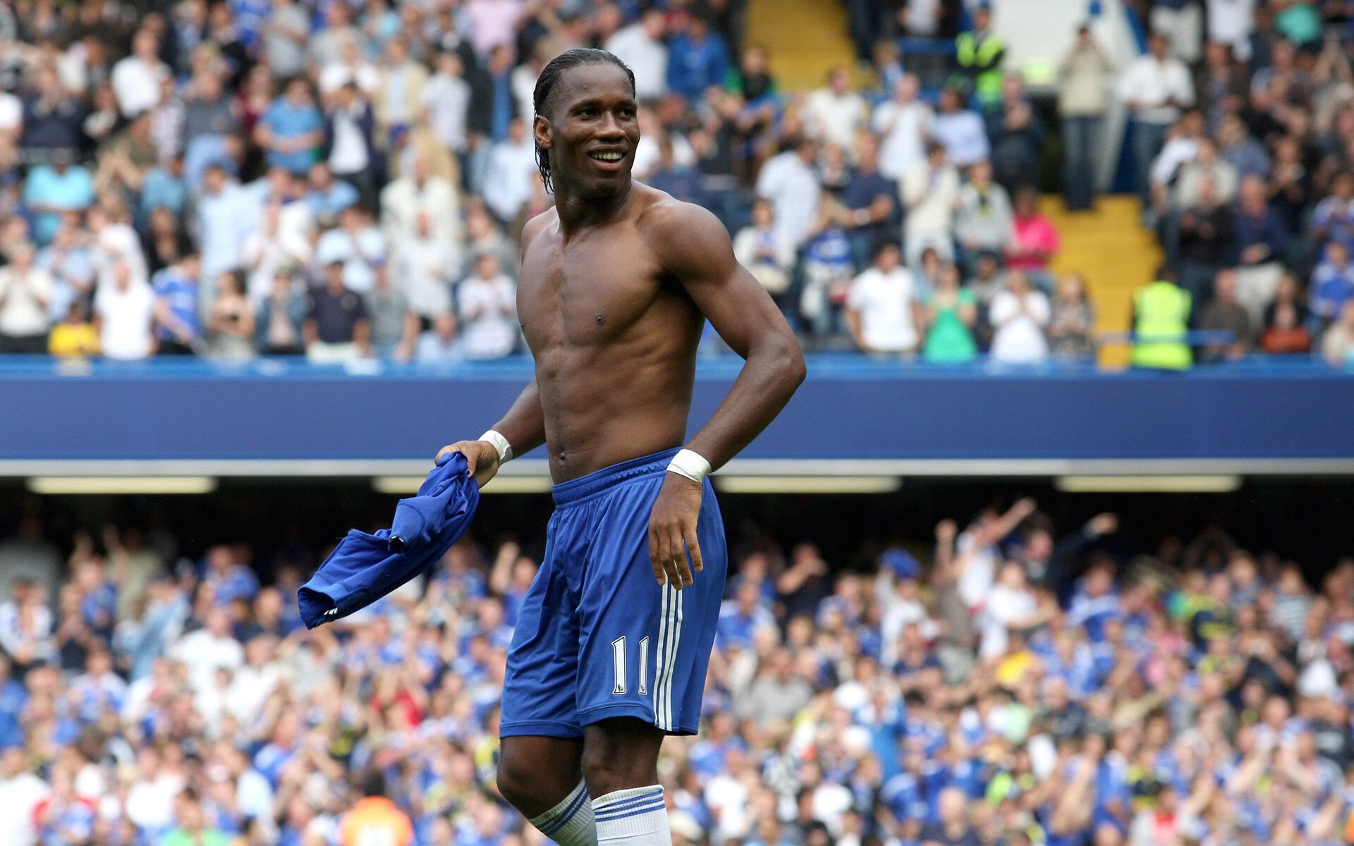 欧冠之夜，国际米兰险胜墨西哥美洲狮，孔德高光表现定乾坤